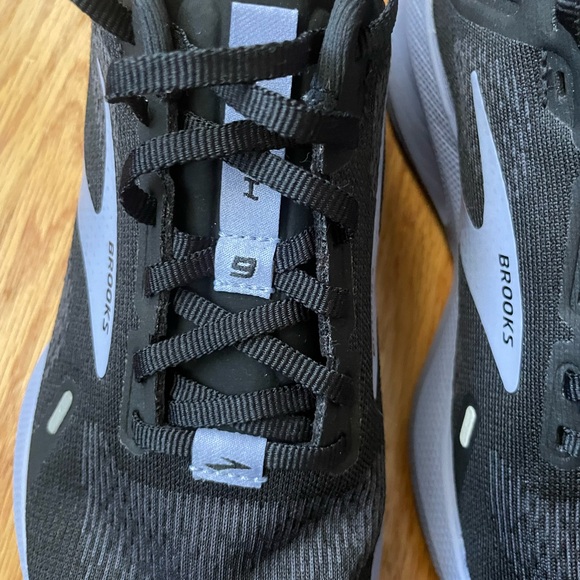 Brooks Launch 9 Black Running Shoes - Picture 6 of 12